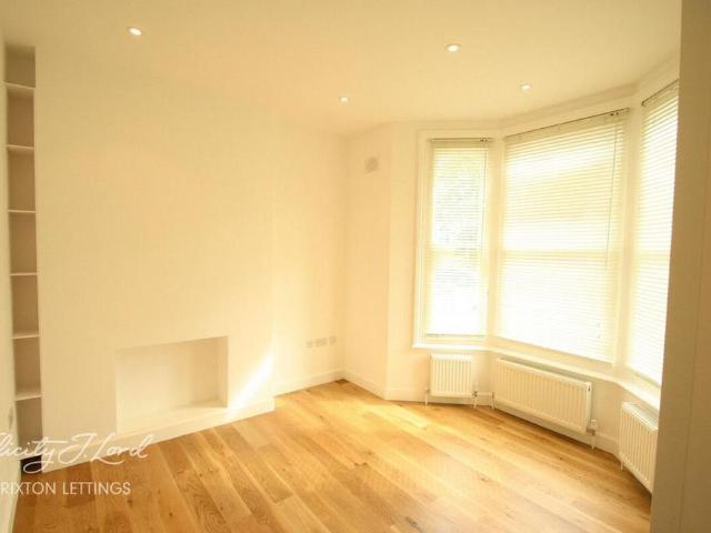 Apartment for rent in London Borough of Lambeth, Greater London