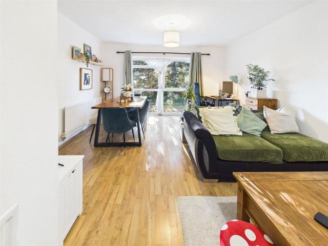 Apartment for rent in Isleworth, Greater London