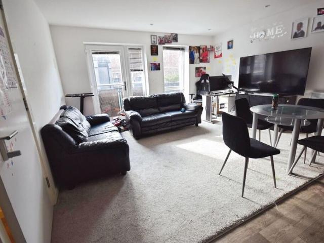 Apartment for rent in Hanley, Stoke-on-Trent