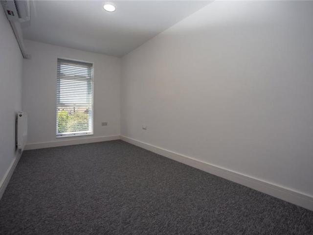 Apartment for rent in Prestbury, Golden Valley