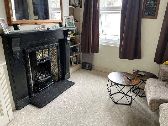 Apartment for rent in Stroud, School House
