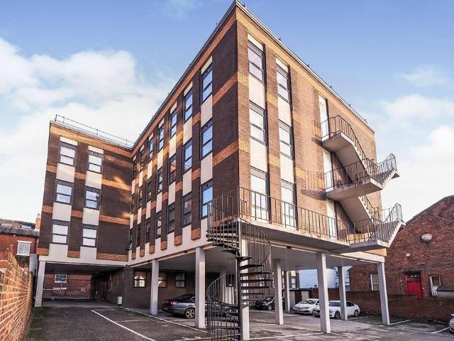 Flat for rent in Belle Isle, West Yorkshire