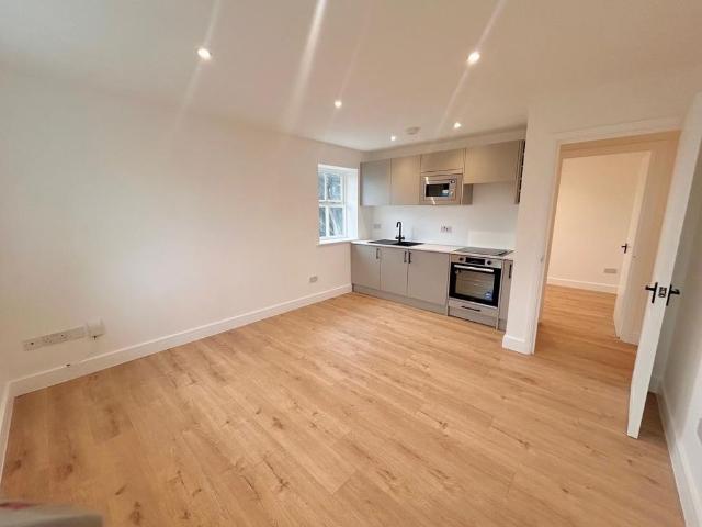 Apartment for rent in Watford Heath, North Watford