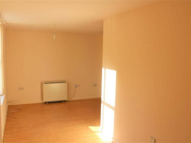 Apartment for rent in Wellsprings, Rumwell
