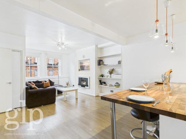Flat for rent in Soho, Greater London
