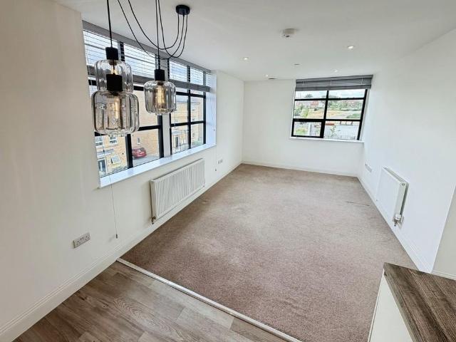 Apartment for rent in Riverdene, Priest Down