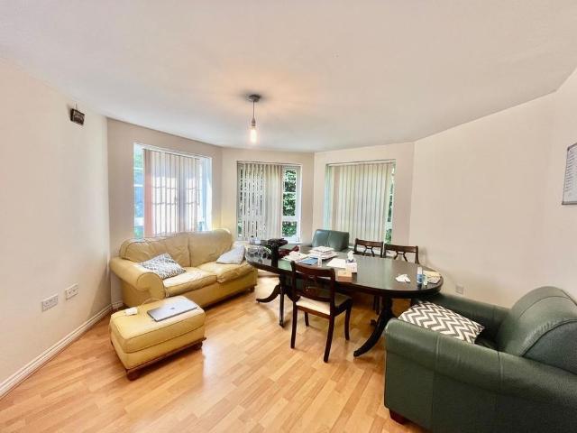 Apartment for rent in Woodloes Park, Warwick