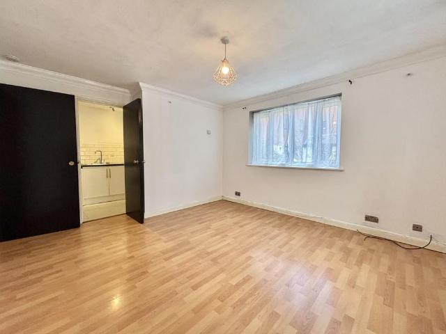 Apartment for rent in London Borough of Croydon, Greater London