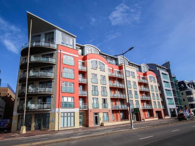 Flat for rent in St Helier