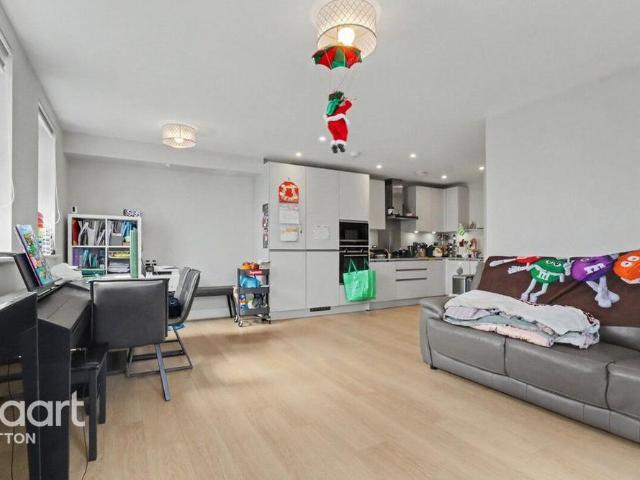 Apartment for rent in Carshalton Beeches, Greater London