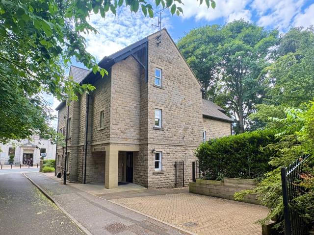 Apartment for rent in Hyde Park, West Yorkshire