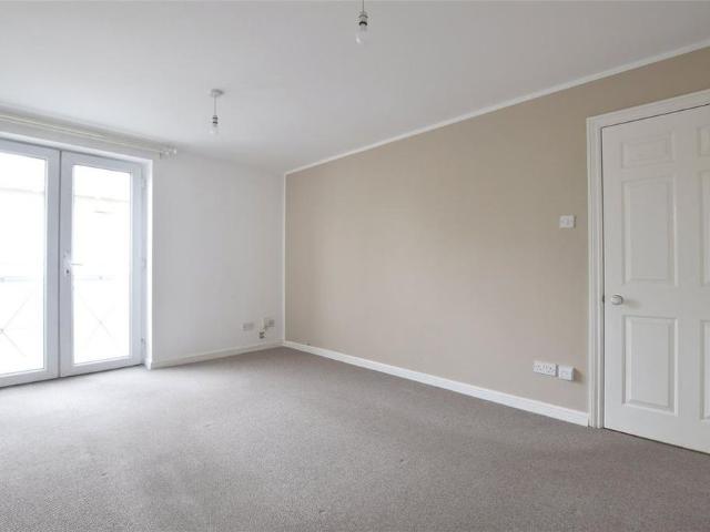 Apartment for rent in Lynworth, Golden Valley