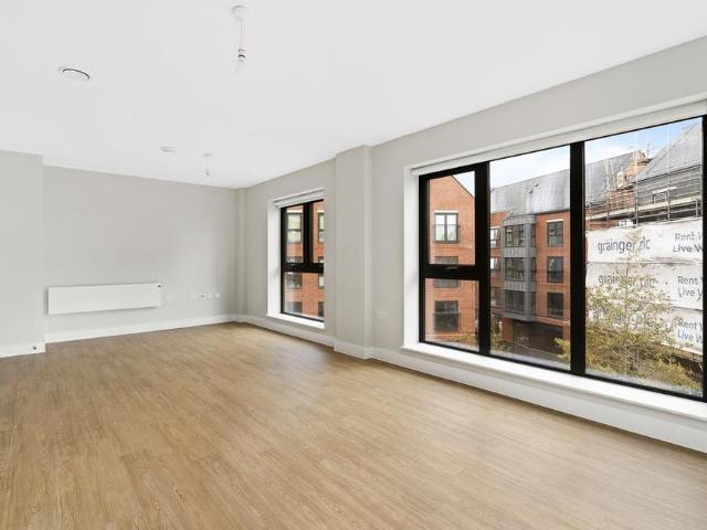Apartment for rent in Enborne, West Berkshire