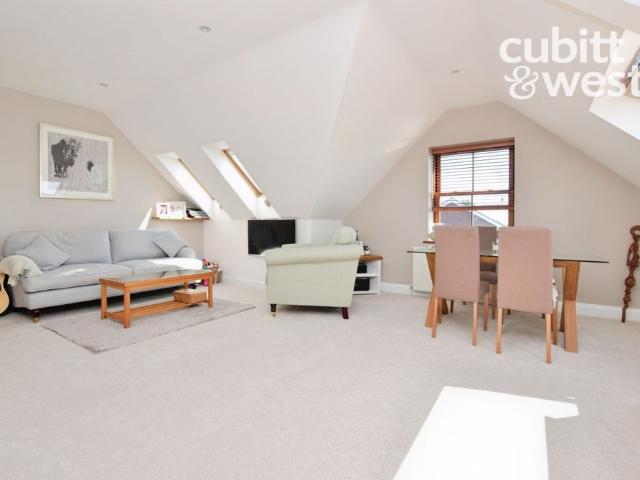 Apartment for rent in Cross In Hand, East Sussex