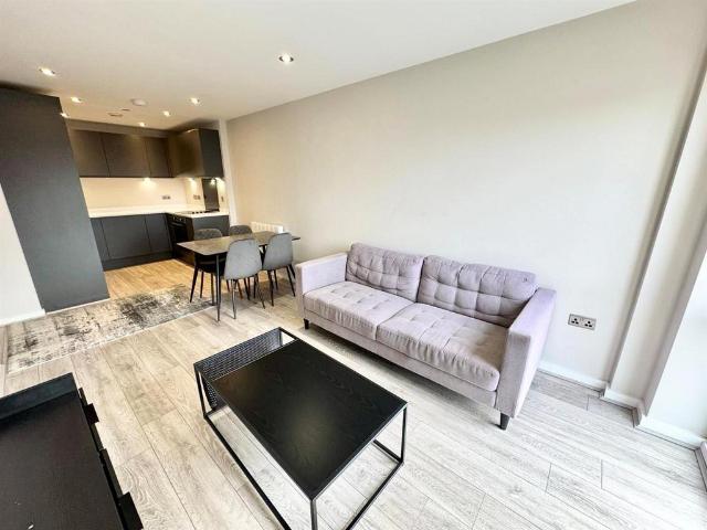 Flat for rent in Calderstones, Isle Of Man