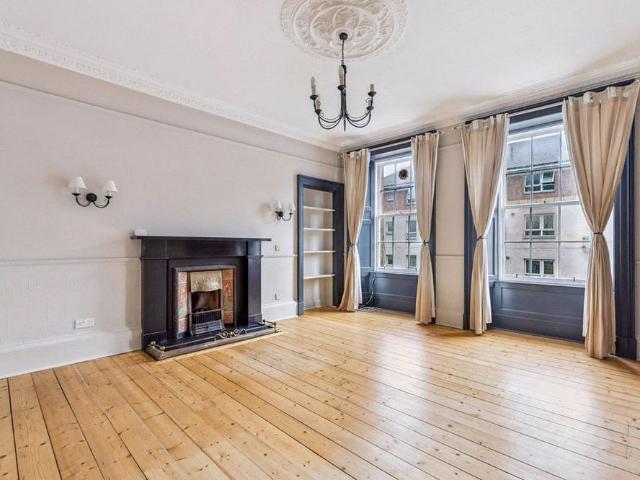 Apartment for rent in Meadowbank, Scotland