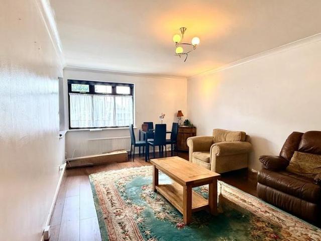 Apartment for rent in Woodford Green, Greater London