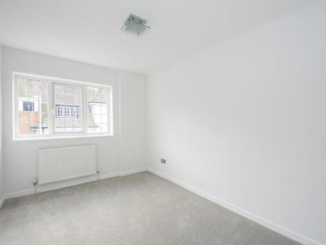 Apartment for rent in Gerrards Cross, Denham