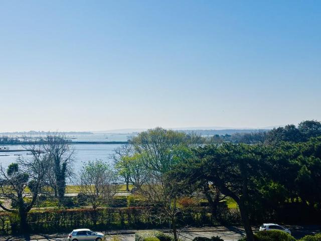 Flat for rent in Poole
