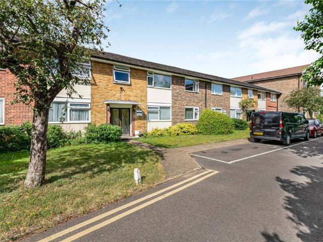 Flat for rent in London Borough of Merton, Mitcham