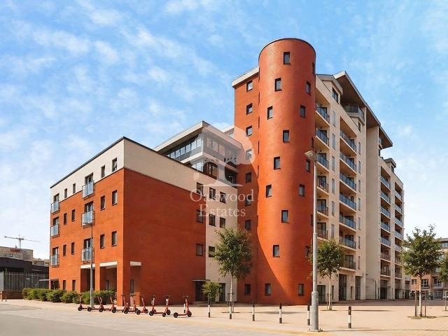 Flat for rent in Slough