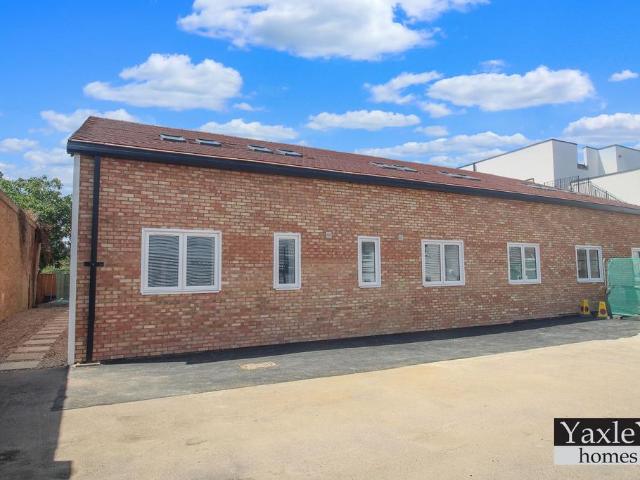 Flat for rent in Chipping Hill, Essex