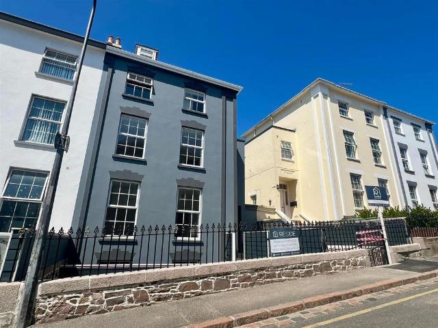 Flat for rent in St Helier