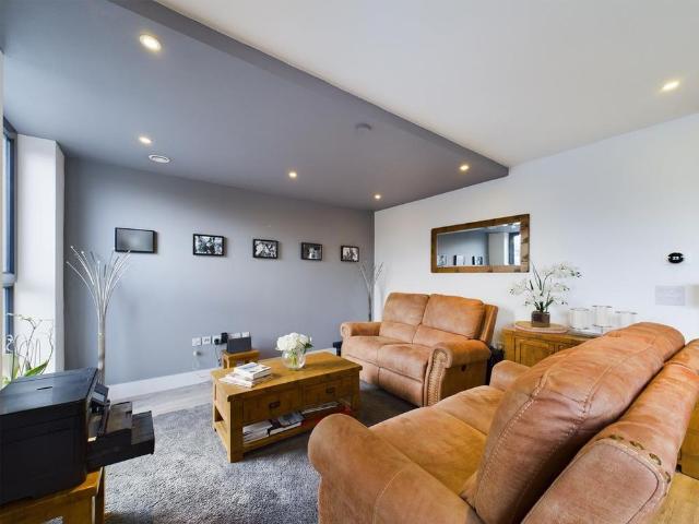 Apartment for rent in Golden Valley, Gloucestershire