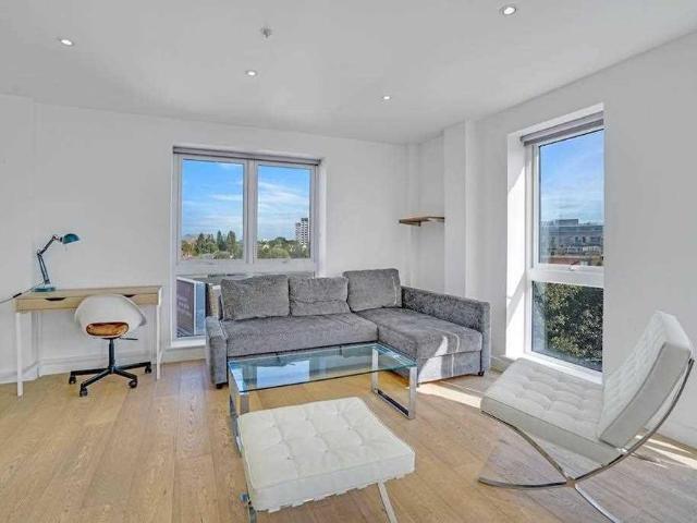 Apartment for rent in Royal Borough of Kensington and Chelsea, Greater London