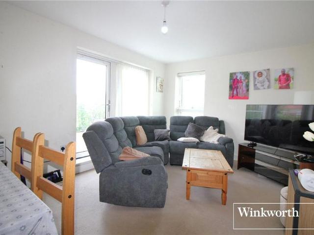 Apartment for rent in Elstree and Borehamwood, Borehamwood