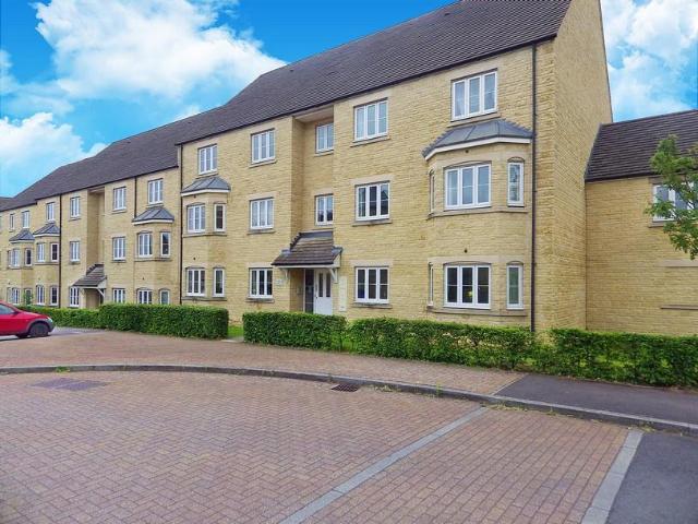 Flat for rent in Cogges, West Oxfordshire