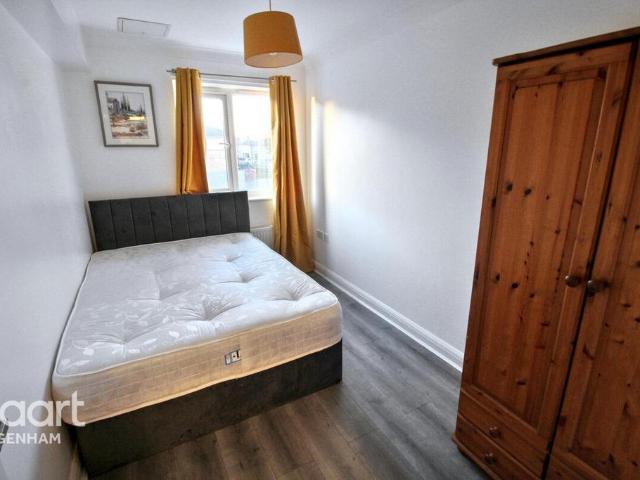 Flat for rent in Dagenham, Greater London
