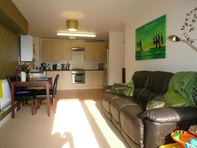 Apartment for rent in Holywell Estate, North Watford