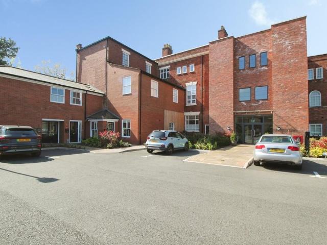 Flat for rent in Christleton, Cheshire