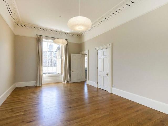 Apartment for rent in Haymarket, Scotland