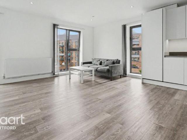 Apartment for rent in Monks Orchard, Kent