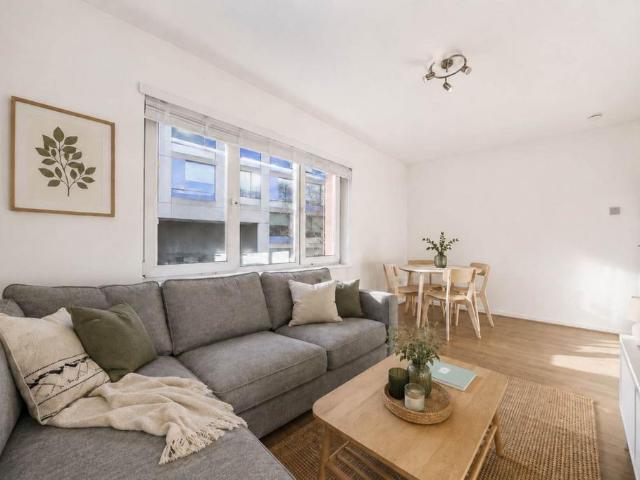 Flat for rent in The Borough, Greater London