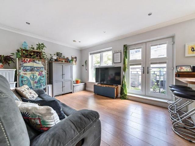 Apartment for rent in Royal Borough of Kingston upon Thames, Greater London