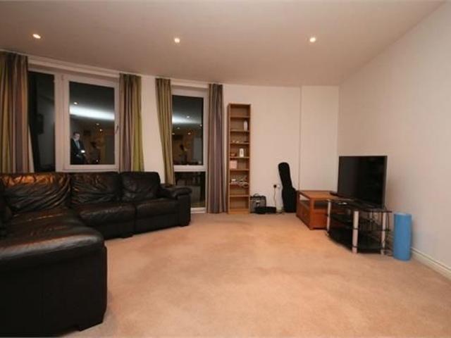 Apartment for rent in Hackbridge, Greater London