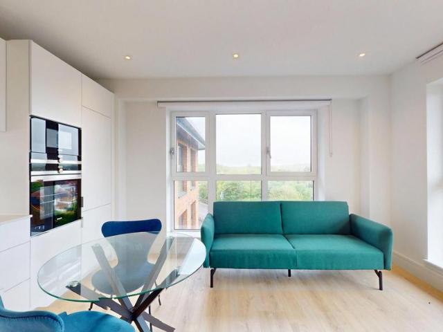 Flat for rent in New Malden, Greater London
