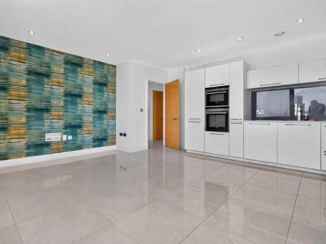Apartment for rent in Castle Quarter, Falcon Lodge