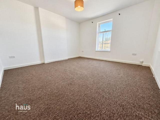 Apartment for rent in Falconwood, Greater London