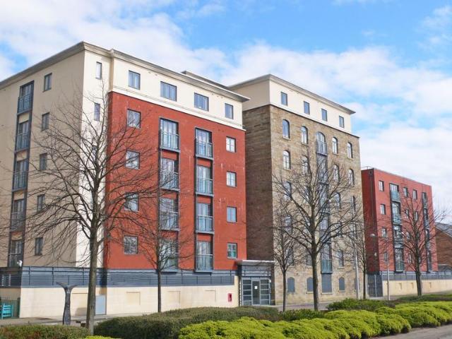 Flat for rent in Falcon Lodge, Wales