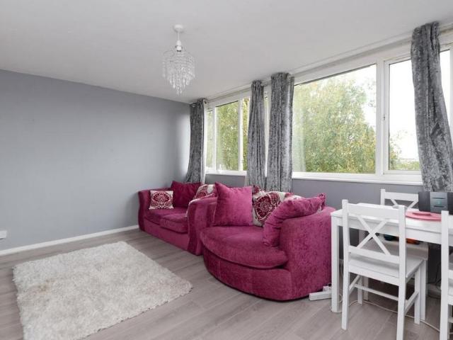 Apartment for rent in Midway, Kent