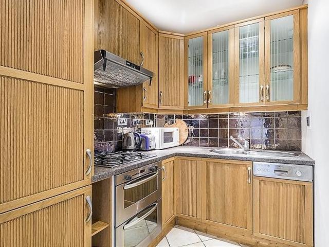 Flat for rent in Fulham, Greater London