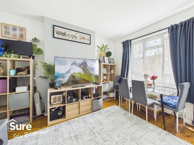 Apartment for rent in Batchworth, Hertfordshire