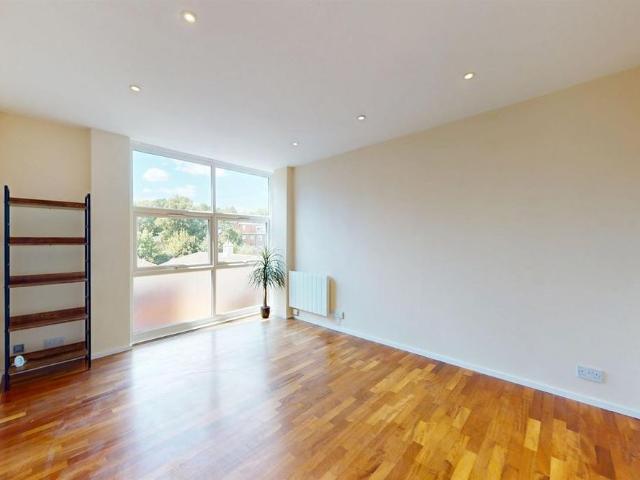 Apartment for rent in Epping, Essex