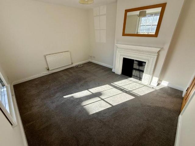 Apartment for rent in Cliff Hill, Green Close