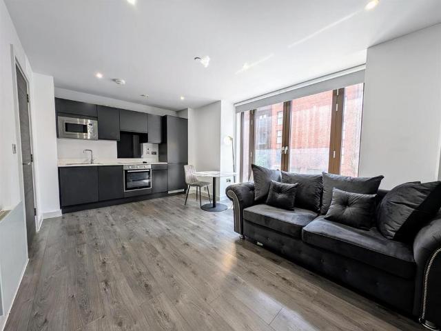 Flat for rent in Baltic Triangle, Calderstones
