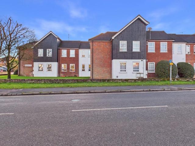 Flat for rent in Jordans, Buckinghamshire